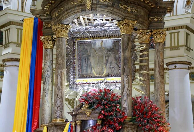 Entronizacion-virgen-chiquinquira